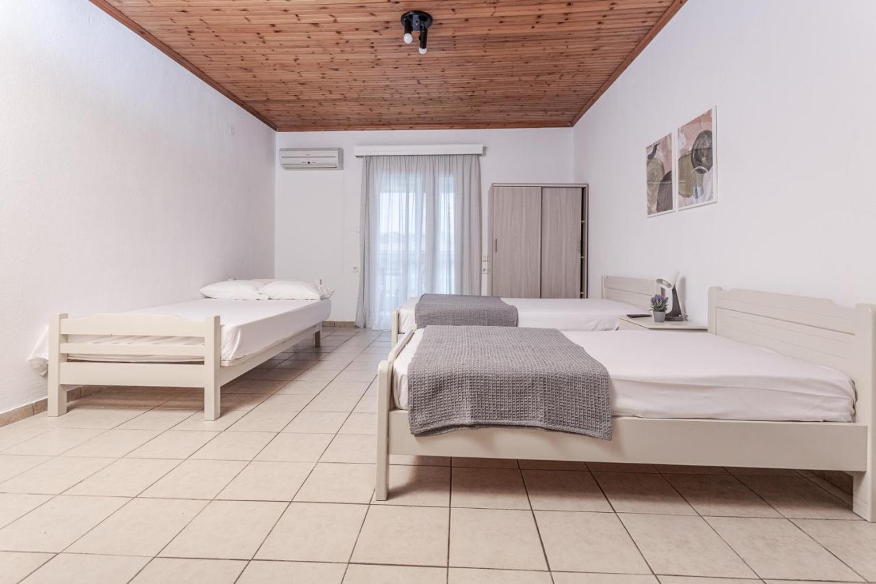 Mike'S Apartments Neoi Poroi Bagian luar foto